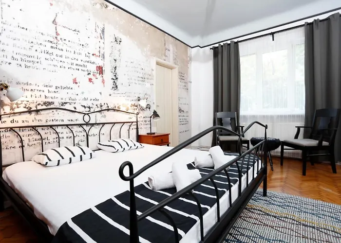 Apartament 3 Bdrm Near Old Town *