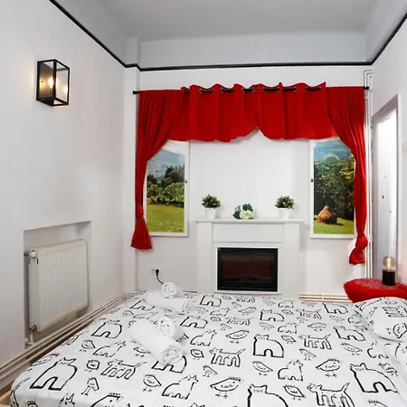 3 Bdrm Near Old Town Bukarest